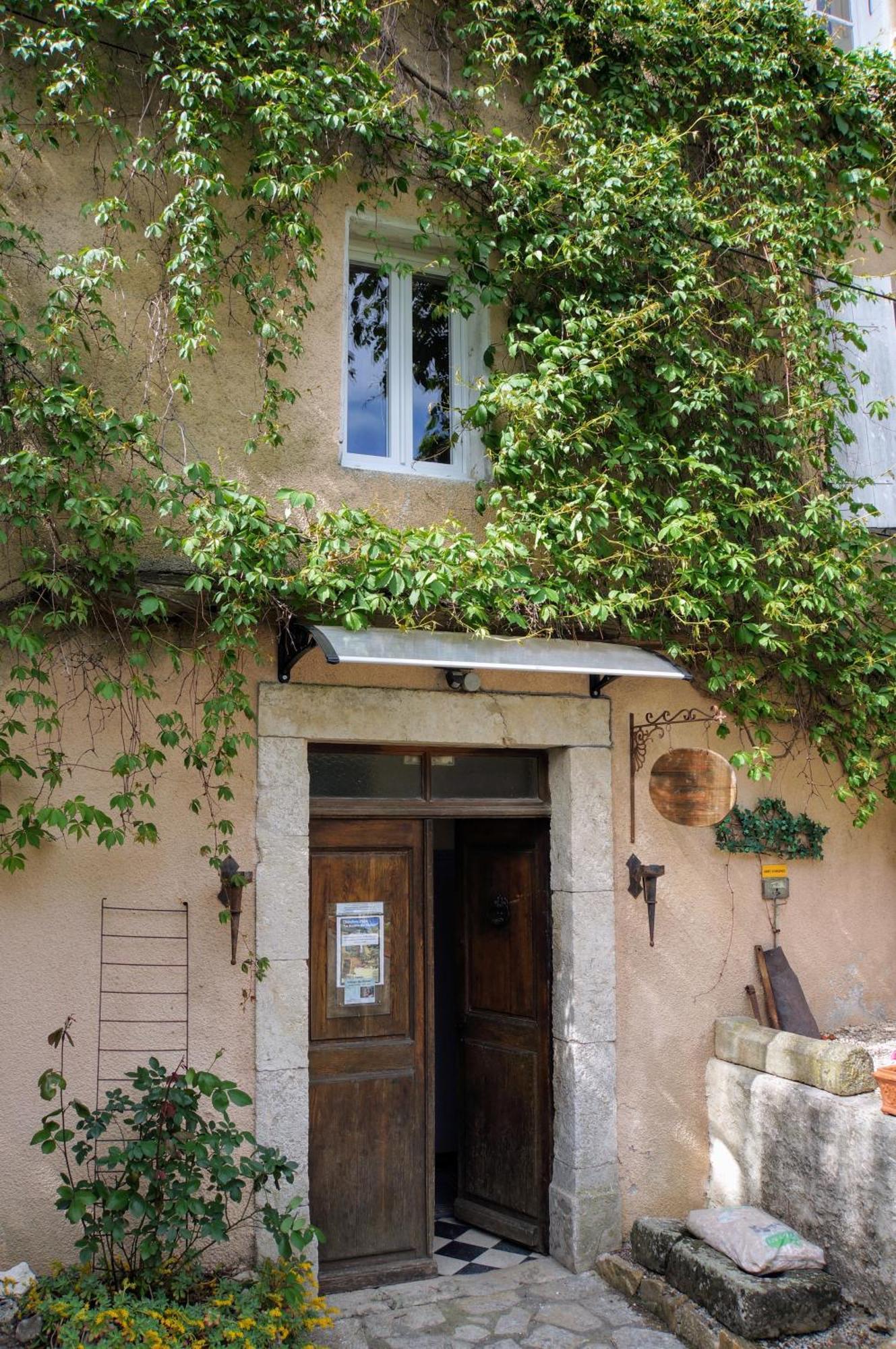 Maison Du Manoir Vallon-Pont-dʼArc Esterno foto