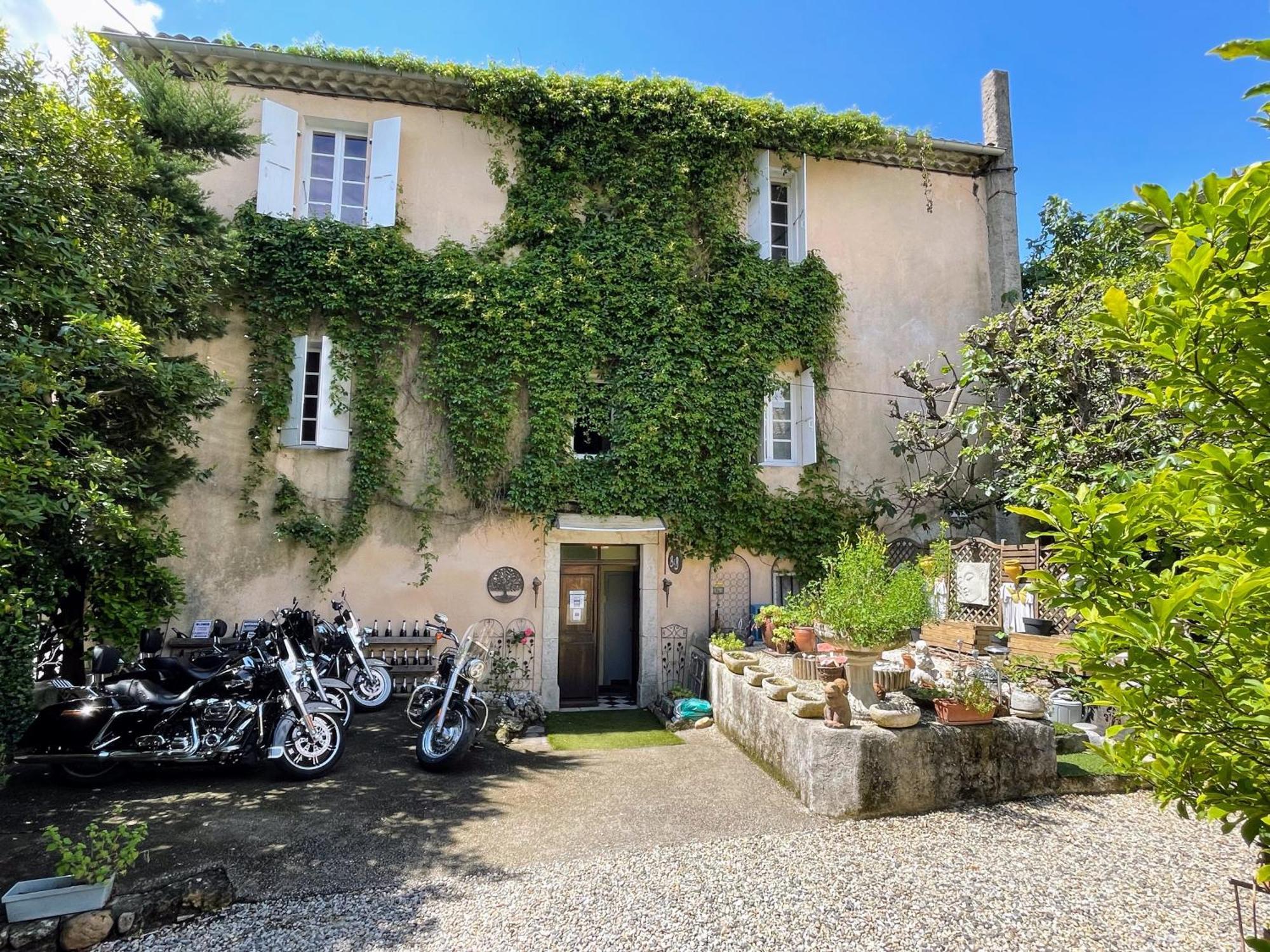 Maison Du Manoir Vallon-Pont-dʼArc Esterno foto